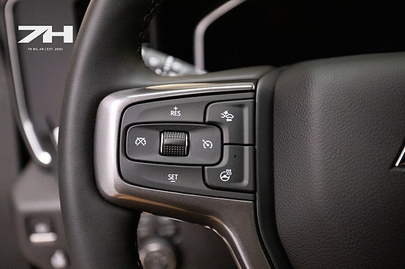 Chevrolet Silverado 2500 9 of 28