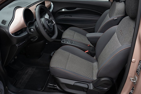 Fiat 500e 15 of 19