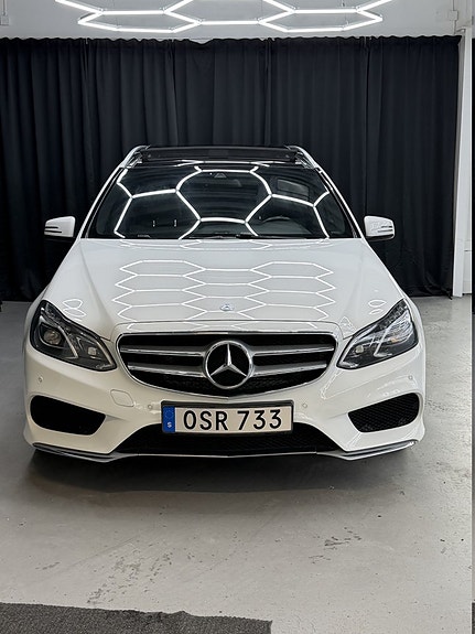 Mercedes-Benz E350 10 of 13