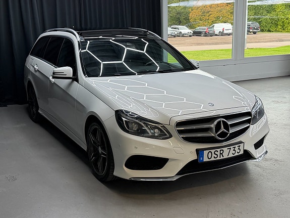 Mercedes-Benz E350 2 of 13