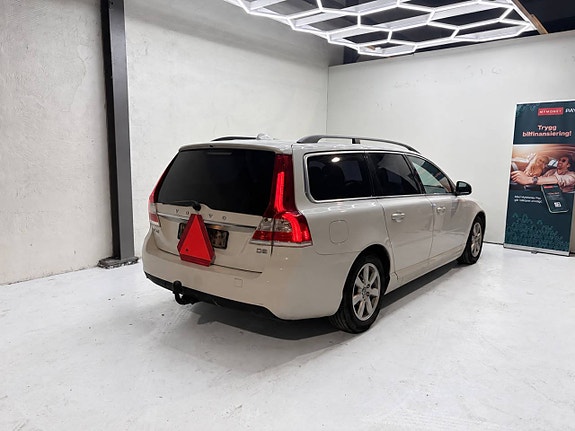 Volvo V70 6 of 9