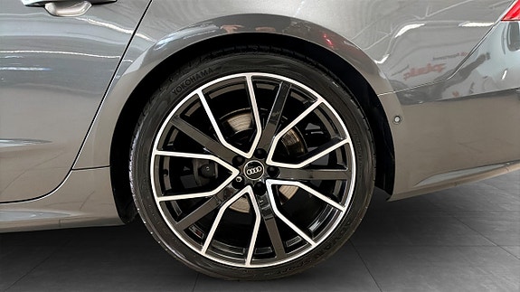 Audi A7 6 of 12