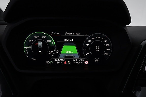 Audi Q4 e-tron 22 of 26