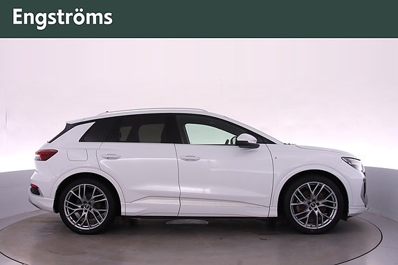 Audi Q4 e-tron 3 of 26