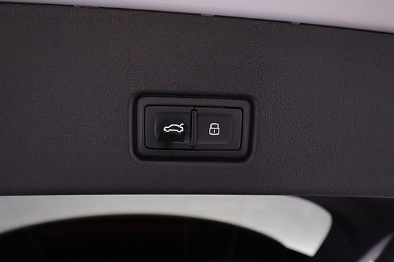 Audi Q4 e-tron 14 of 26