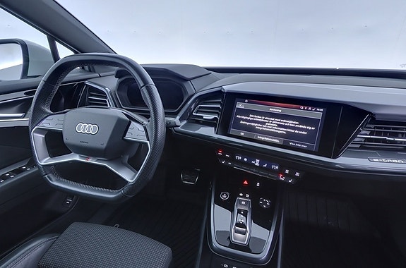 Audi Q4 e-tron 9 of 26