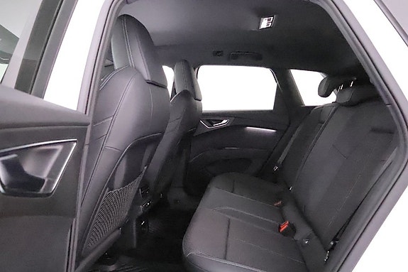 Audi Q4 e-tron 15 of 26