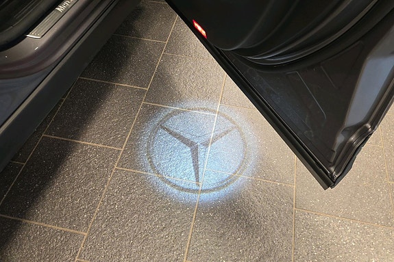 Mercedes-Benz EQA300 12 of 15
