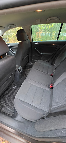 Volkswagen Golf VI 4 of 10
