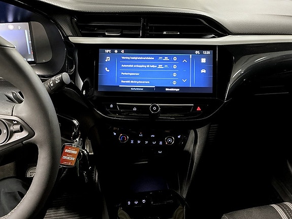 Opel Corsa 12 of 19