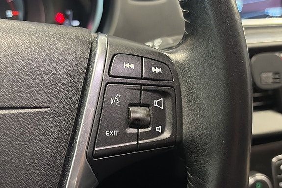 Volvo V40 Cross Country 24 of 24
