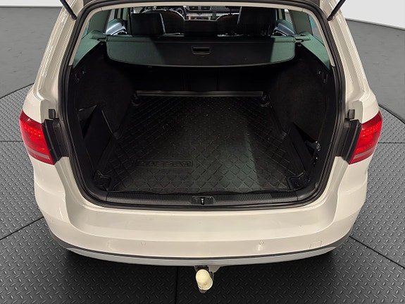 Volkswagen Passat Alltrack 20 of 20