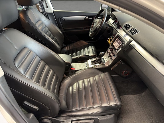 Volkswagen Passat Alltrack 15 of 20