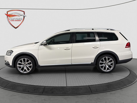 Volkswagen Passat Alltrack 8 of 20