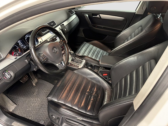 Volkswagen Passat Alltrack 9 of 20