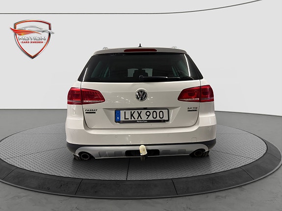Volkswagen Passat Alltrack 6 of 20