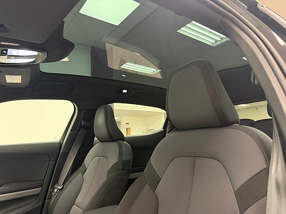 Polestar 2 10 of 29