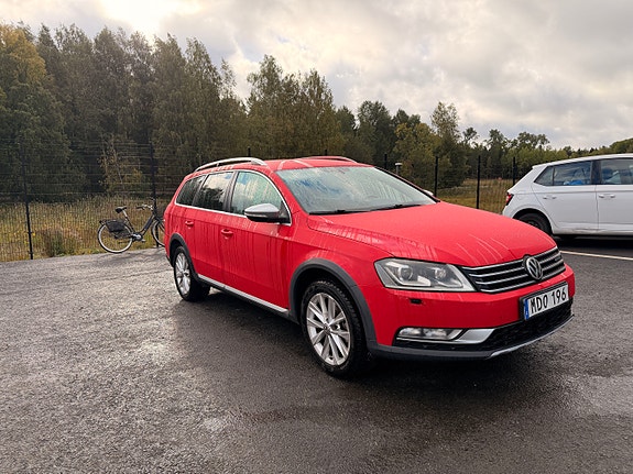 Volkswagen Passat Alltrack 4 of 12