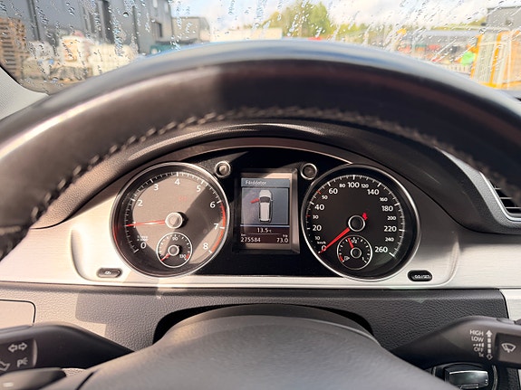 Volkswagen Passat Alltrack 12 of 12