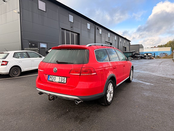 Volkswagen Passat Alltrack 6 of 12