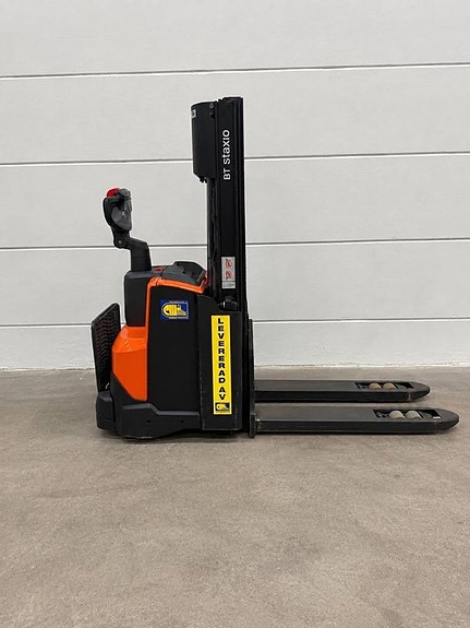 BT truck SWE140L