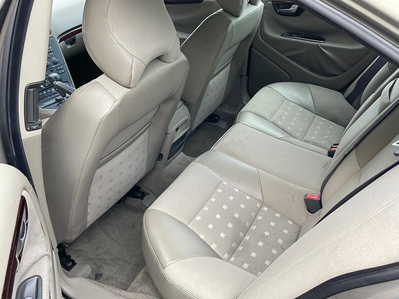 Volvo S60 6 of 9