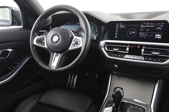 BMW 330e 14 of 30