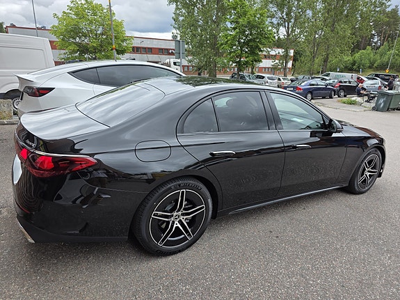 Mercedes-Benz E220 d 10 of 14