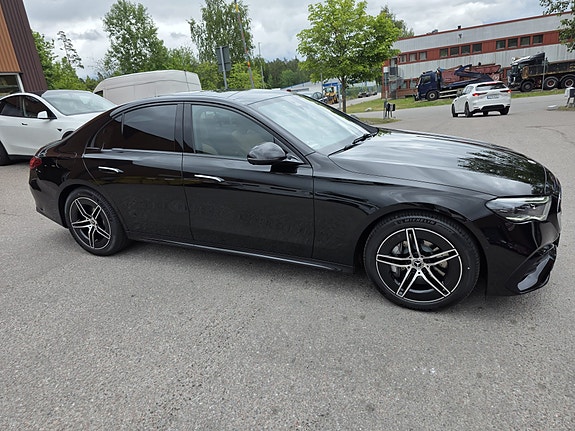 Mercedes-Benz E220 d 8 of 14