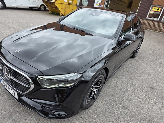 Mercedes-Benz E220 d 13 of 14