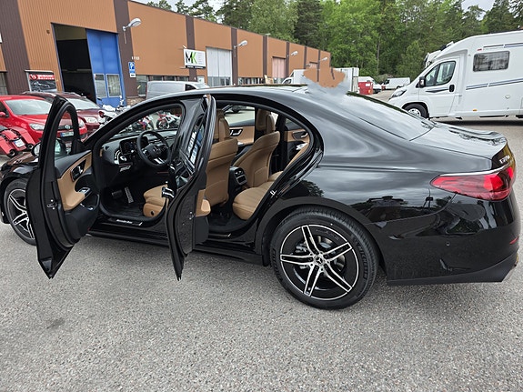 Mercedes-Benz E220 d 4 of 14
