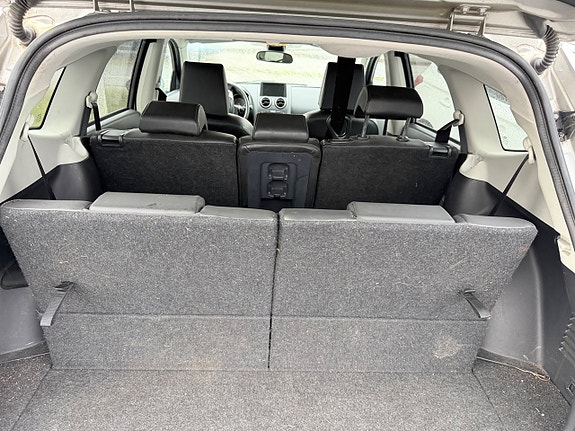 Nissan Qashqai+2 15 of 16