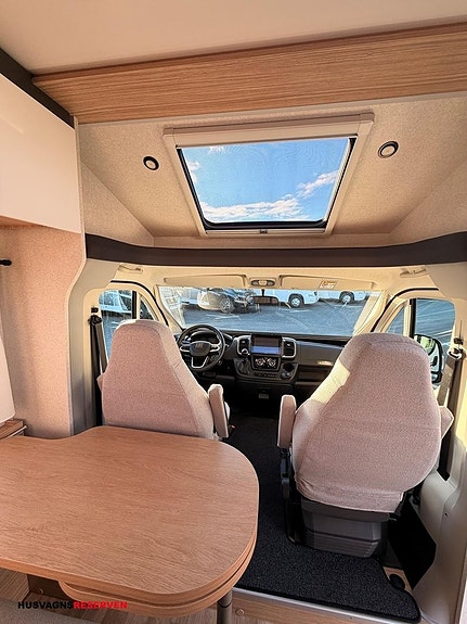 Pilote P 650 GJ 14 of 24