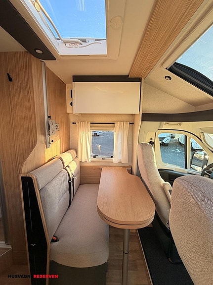 Pilote P 650 GJ 10 of 24