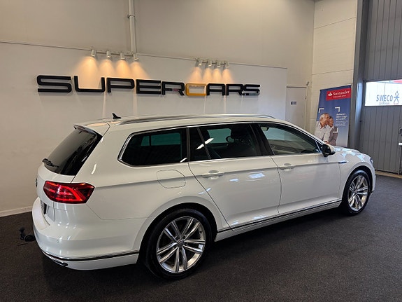 Volkswagen Passat 7 of 19