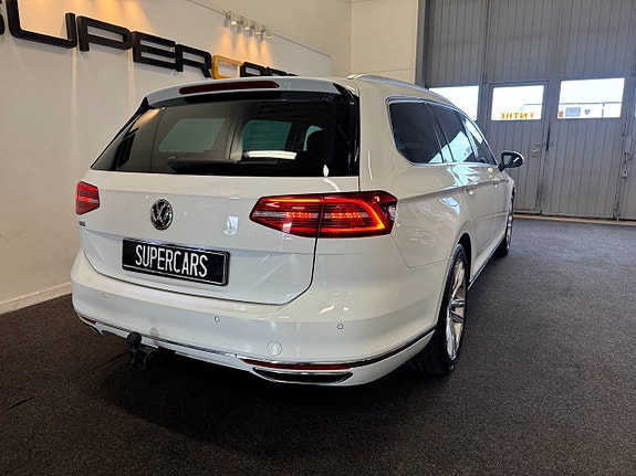 Volkswagen Passat 5 of 19