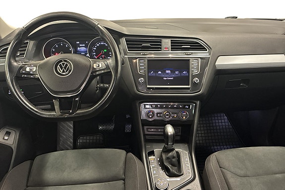 Volkswagen Tiguan 11 of 23
