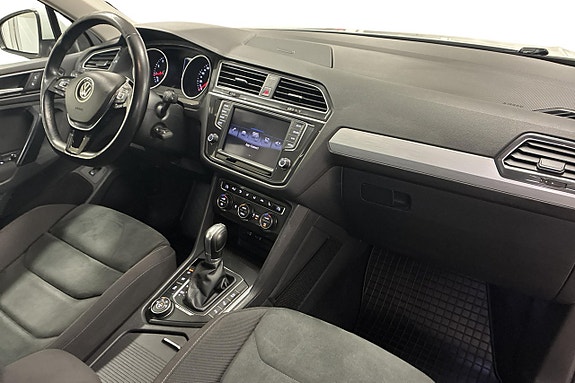 Volkswagen Tiguan 15 of 23