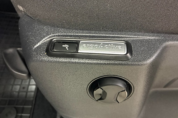 Volkswagen Tiguan 19 of 23