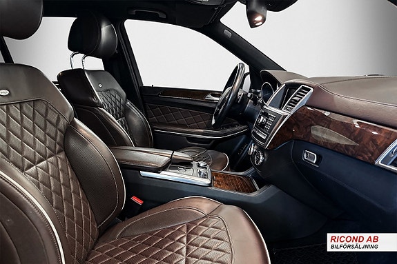 Mercedes-Benz GL500 12 of 24