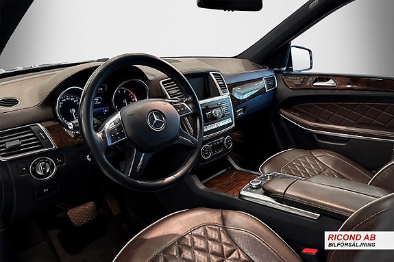 Mercedes-Benz GL500 15 of 24