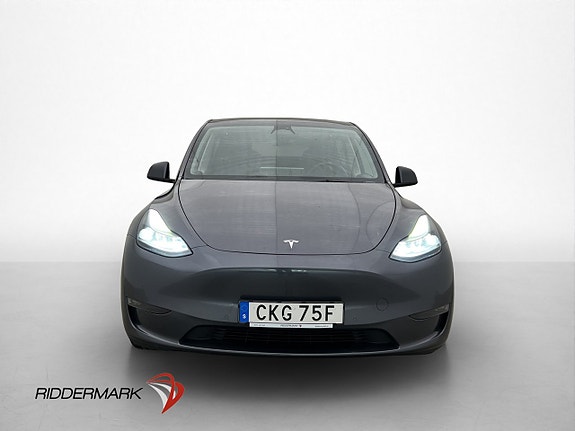 Tesla Model Y 2 of 30