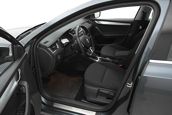 Skoda Octavia 18 of 24