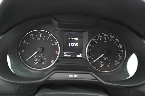 Skoda Octavia 10 of 24