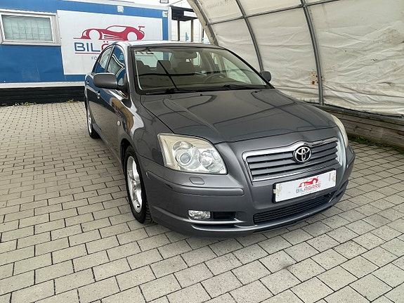 Toyota Avensis 4 of 22