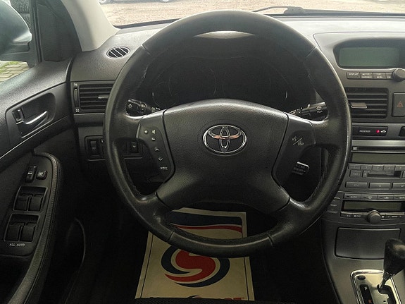 Toyota Avensis 13 of 22