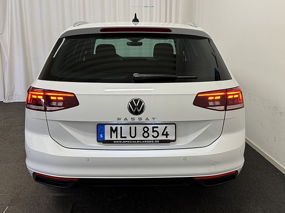 Volkswagen Passat 23 of 23