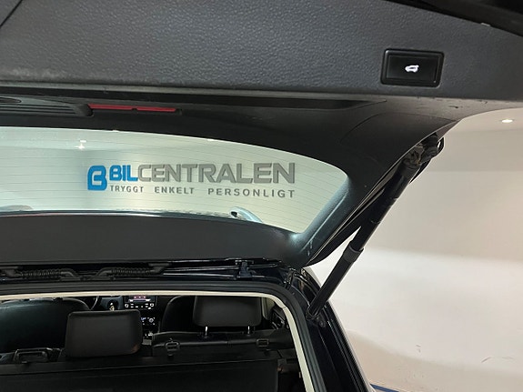 Volkswagen Touareg 8 of 18