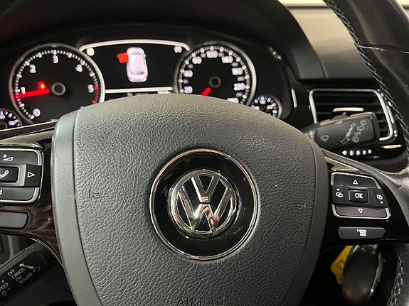Volkswagen Touareg 10 of 18
