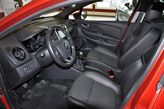 Renault Clio 13 of 14